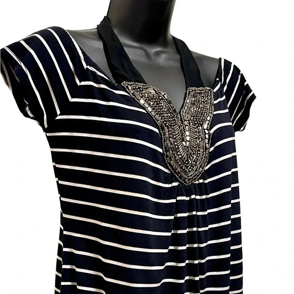 ❤️ 2/$11 Bebe Y2K Bead Embellished Halter Black White Striped Womens Top size XS - Picture 1 of 8